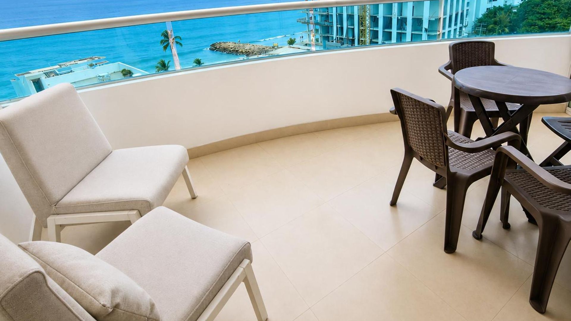 Torres Del Pegasus Group Apartamento